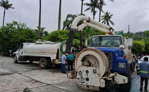 Libera APAST ductos de aguas negras