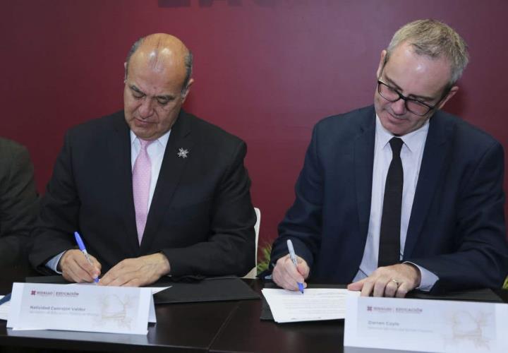 SEPH firma carta de Intención de impacto internacional con British Council