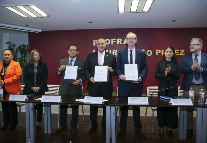 SEPH firma carta de Intención de impacto internacional con British Council