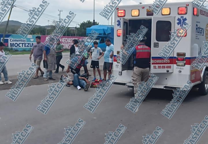 Auto atr0p3lló a estudiante