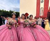 Trillizas festejaron sus XV primaveras 