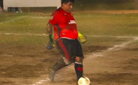 Jueves y viernes de futbol de veteranos en la UDETA
