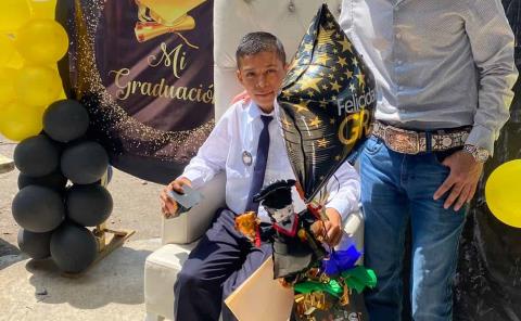 Se graduó el niño Ángel de Jesús 
