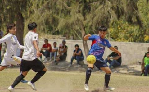 Insurgentes goleó 4 a 0 a Carniceros 
