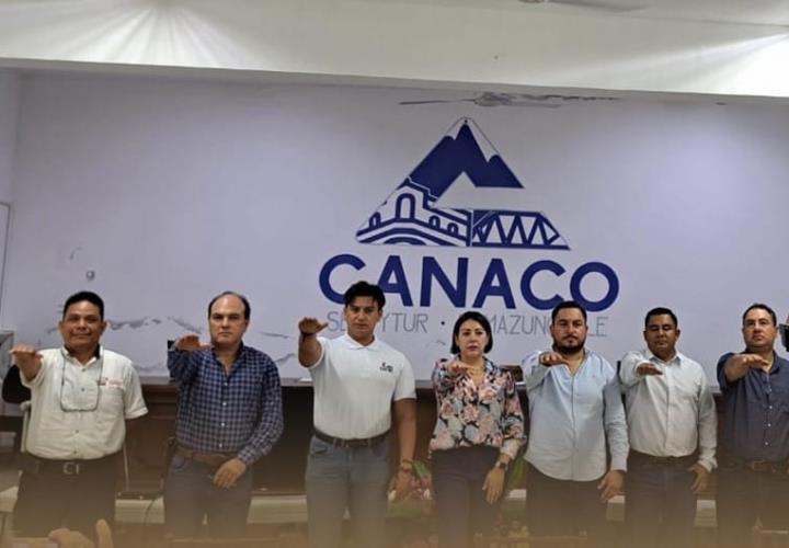 Renovó CANACO su mesa directiva