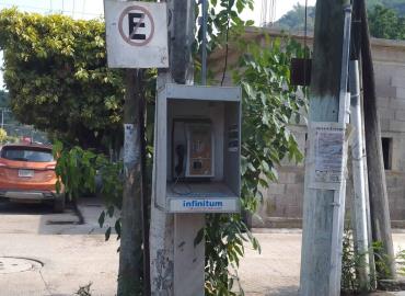 Reviven Recuerdos por los Teléfonos de Antaño en Matlapa