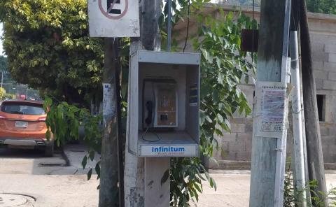 Reviven Recuerdos por los Teléfonos de Antaño en Matlapa