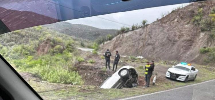 Familia lesionada en aparatoso accidente 