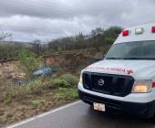 Auto salió del camino 