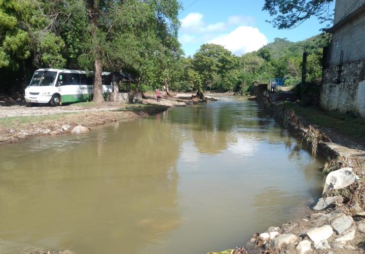 Arroyo quedó limpio de toda basura