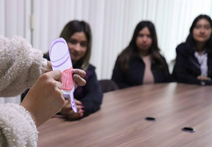 Extiende INHJUVE entrega de copa menstrual