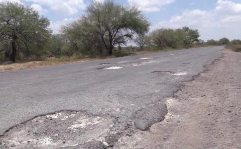 6 ACCIDENTES POR PÉSIMA CARRETERA
