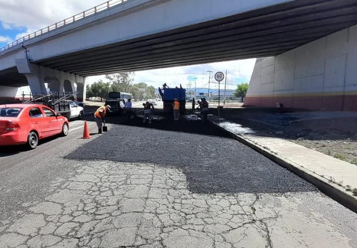 SIPDUS inició bacheo de carreteras estatales en Zona Metropolitana de Pachuca