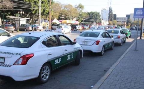 Verificarán que taxis no lleven polarizado 
