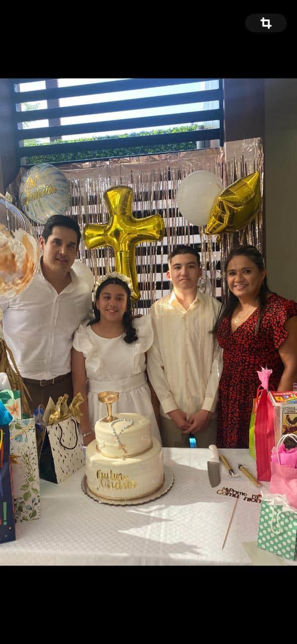 Aylin y Andrew Castillo recibieron sacramento 