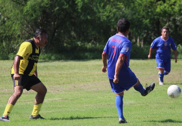 Fuerza Azul triunfó 2 a 1 remontó a Ref. Boulevard