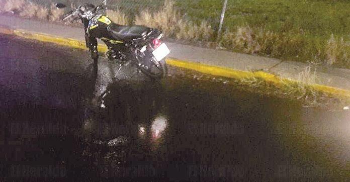 Motociclista derrapó y cayó en el bulevar