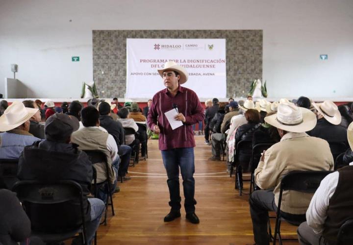 Entregan apoyos a productores del campo en Tepeapulco y Zempoala