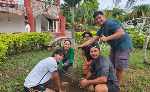 Realizan campaña de reforestación en Tampacán