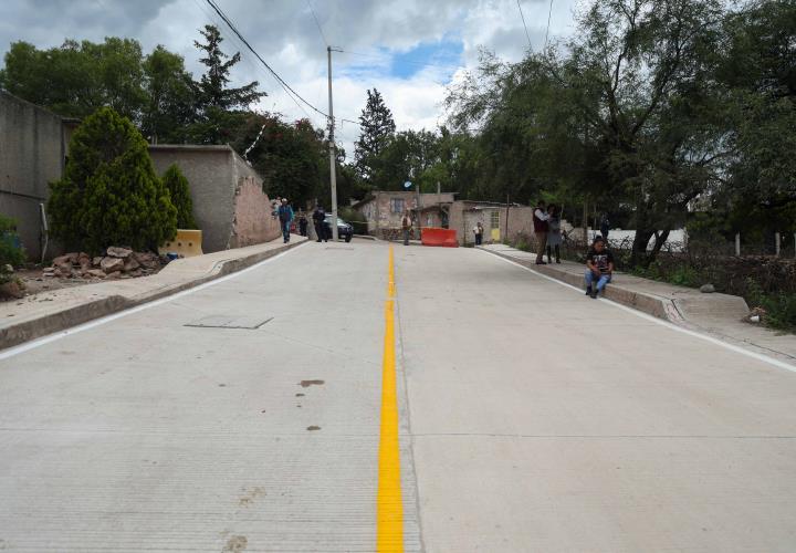 Supervisa Menchaca Salazar obra pública en Tetepango