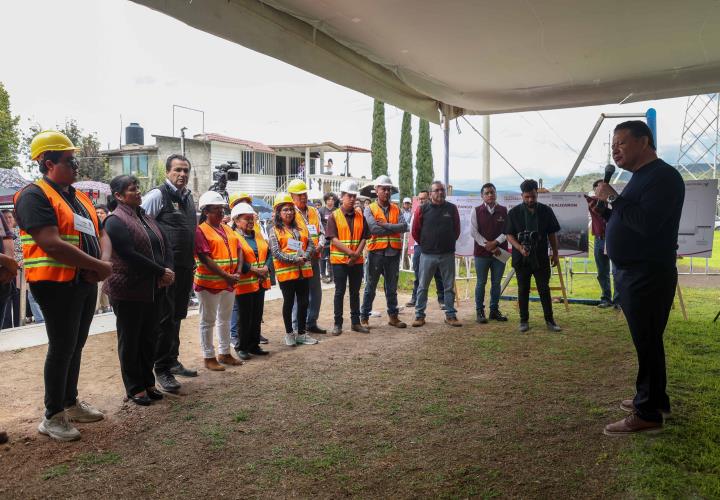 Supervisa Menchaca Salazar obra pública en Tetepango