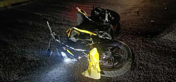 Jovencita derrapó de motocicleta