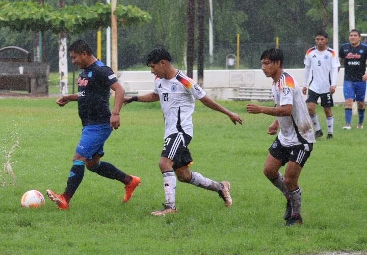 Uniformes el 13 a las semifinales del fut  7