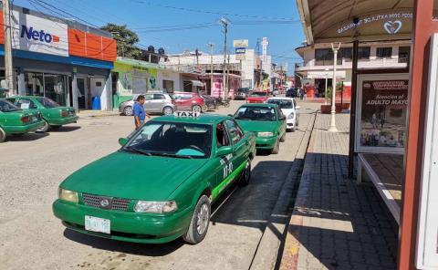 Baja afluencia de usuarios en taxis 
