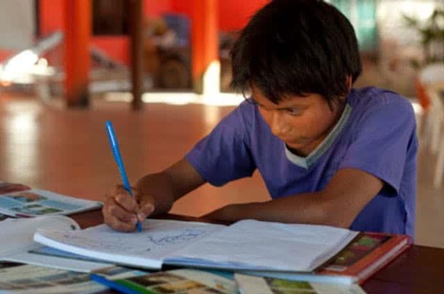 1,300 niños cursaron su educación básica