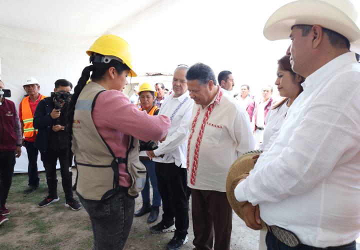 Refrenda Menchaca Salazar compromiso de construir un gobierno cercano al pueblo