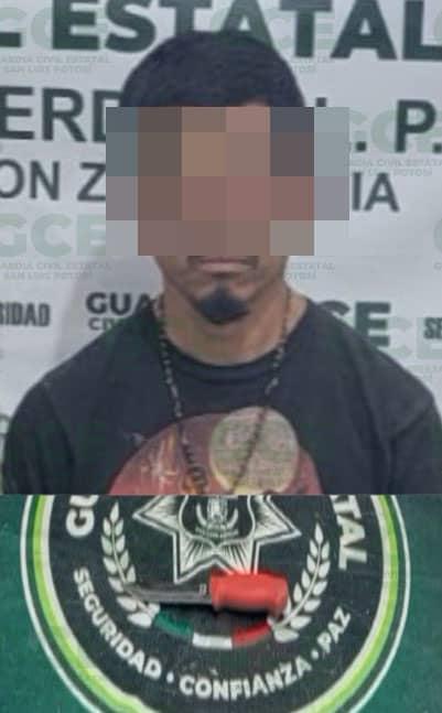 Detuvieron a joven armado con cuchillo