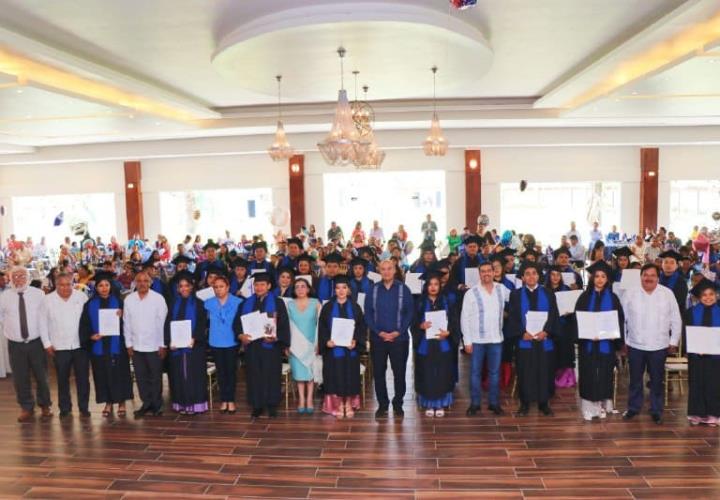 Egresan estudiantes de la Licenciatura en Intervención Educativa de la UPN, sede regional Huejutla