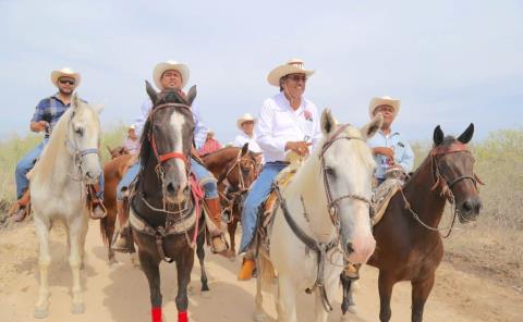 Invitaron a Cabalgata