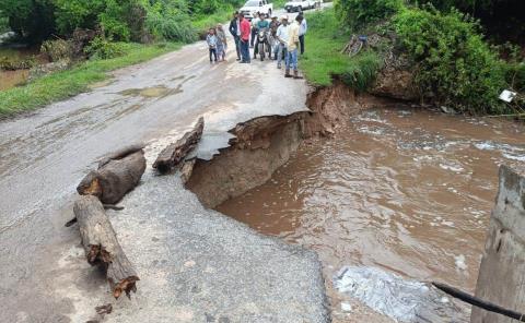 Vías deterioradas atendidas por autoridades