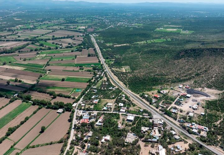 Supervisan avance de rúa Villa de Arista-Moctezuma