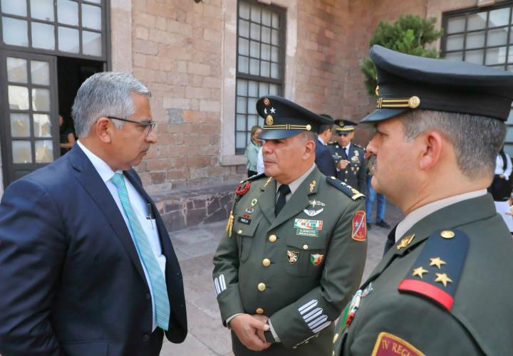 Estado fortalecerá relación con militares 