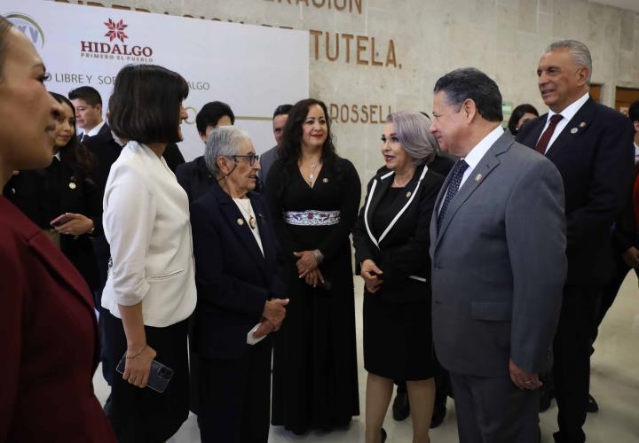 Reconoce Menchaca Salazar trayectoria de Olga Trevethan Cravioto