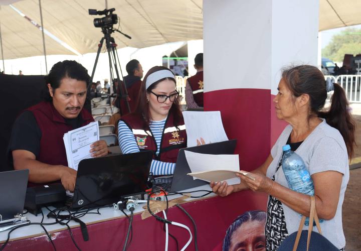 Ofrece Sebiso, servicios y apoyos económicos para la comunidad migrante hidalguense 