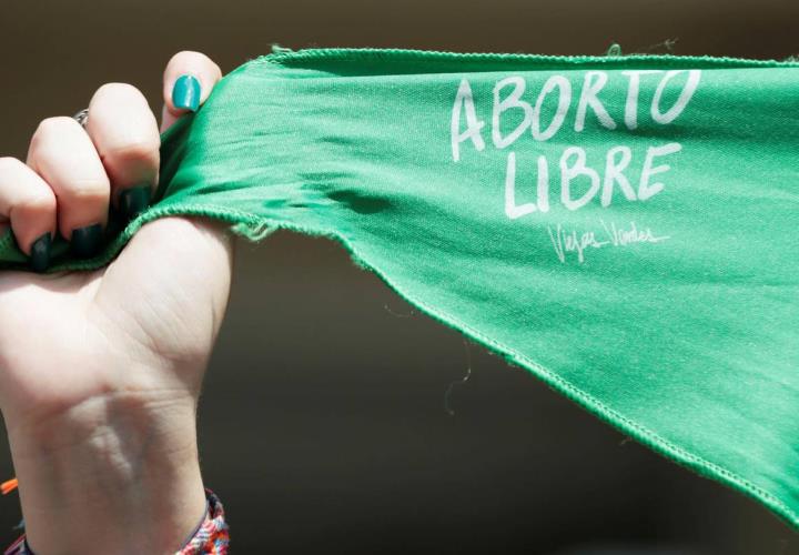 No descartan legalizar aborto