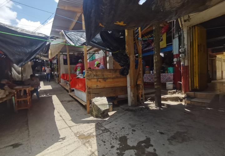 Fonderas tomarán la alcaldía si no clausuran taquería