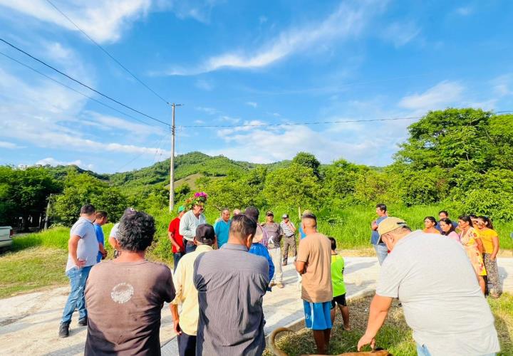 Nueva calle en la localidad de Domingo Zapoyo