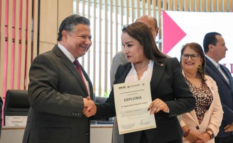 Egresa primera generación de la Academia para la Transformación