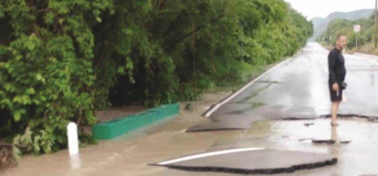 Carretera destrozada  