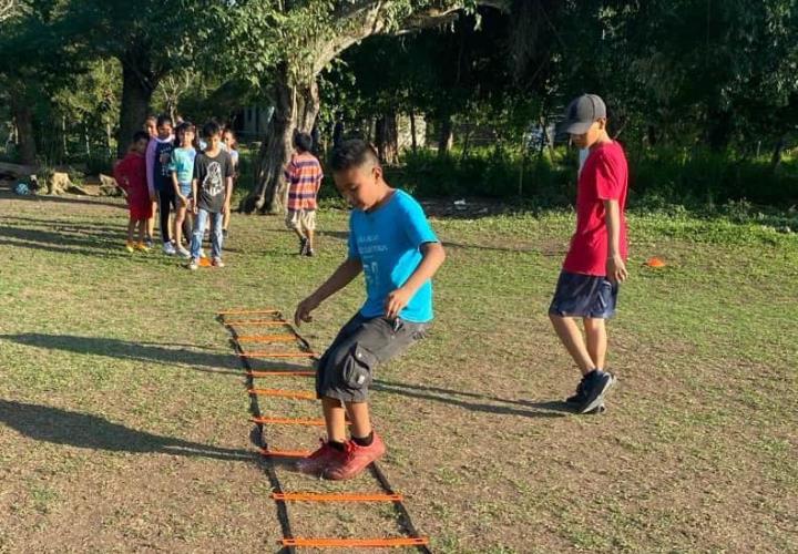 Escuelitas de fútbol: Un espacio para impulsar la equidad y la vida sana