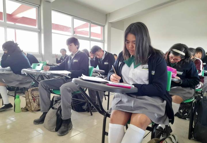 A través del Cobaeh, 9 mil jóvenes recibieron su certificado de bachillerato