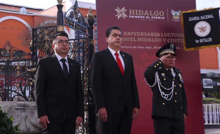 Realizan guardia de honor a Miguel Hidalgo en Pachuca