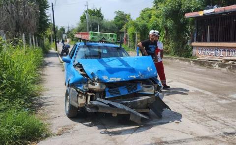 Chocó su auto contra vehículo