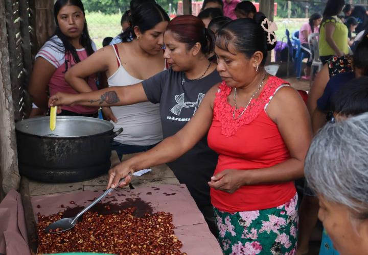 IHM replica estrategia nacional para reactivar la economía de las mujeres 