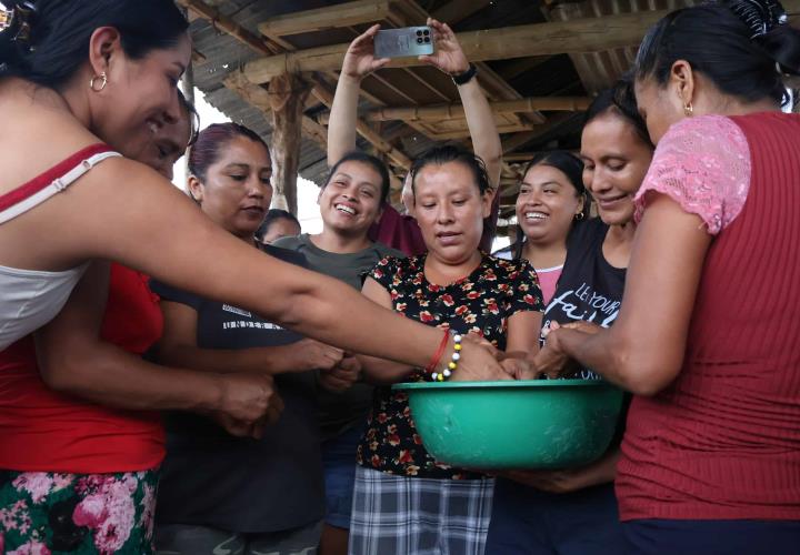 IHM replica estrategia nacional para reactivar la economía de las mujeres 