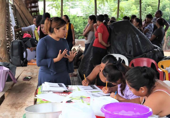 IHM replica estrategia nacional para reactivar la economía de las mujeres 